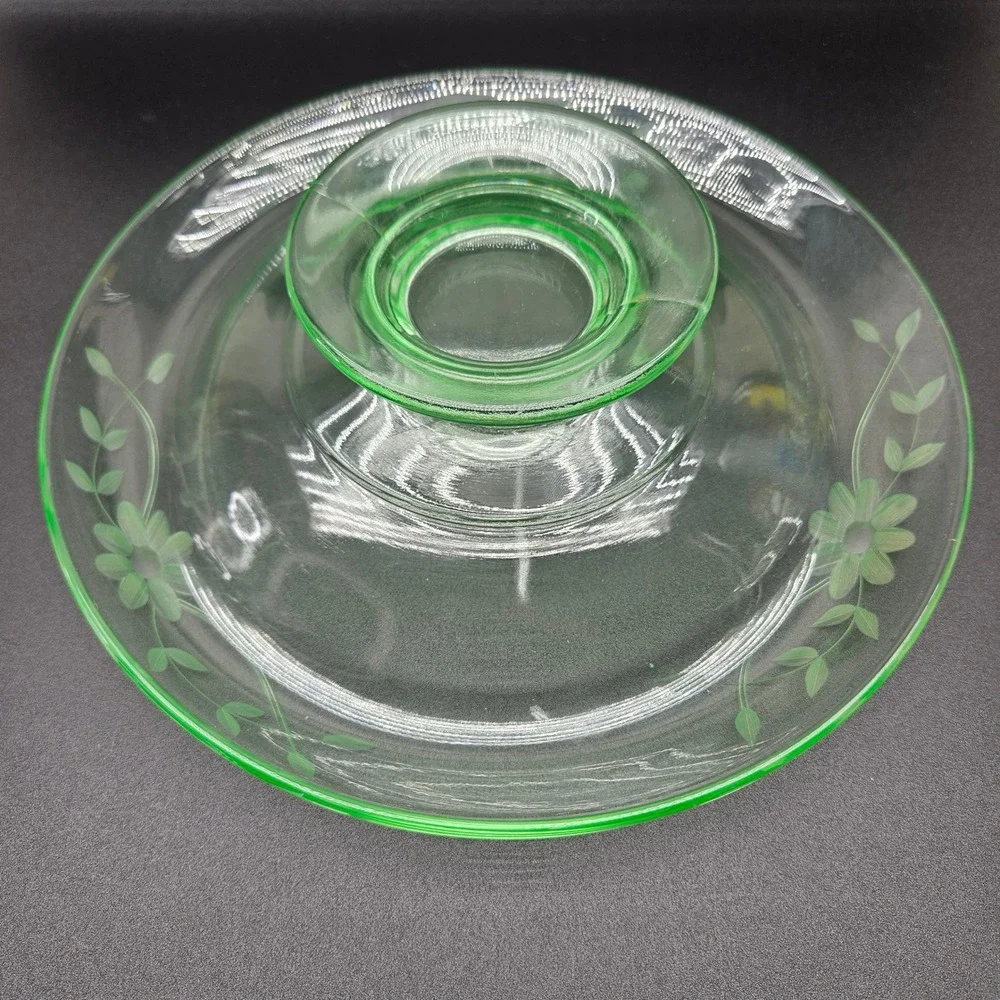 Vintage Green Uranium Depression Glass  Floral Vaseline Console Bowl UV 1930s